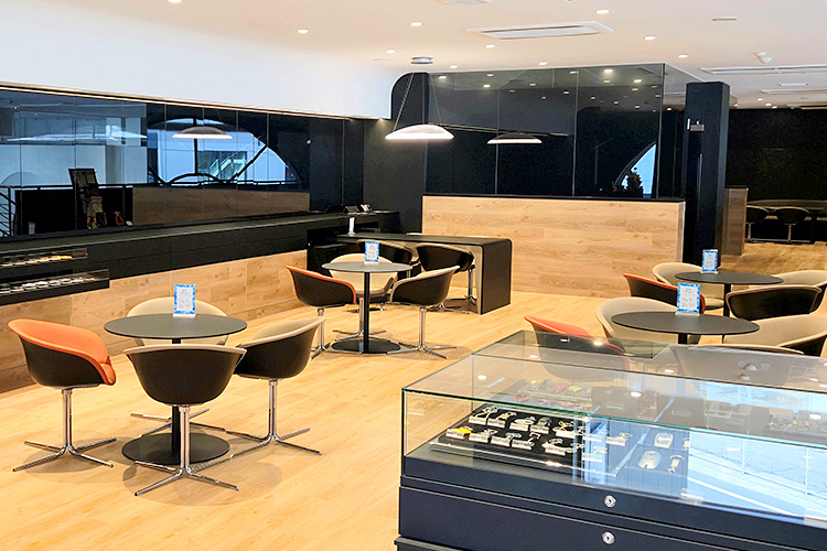 メルセデス・ベンツ 福岡東 ショールーム